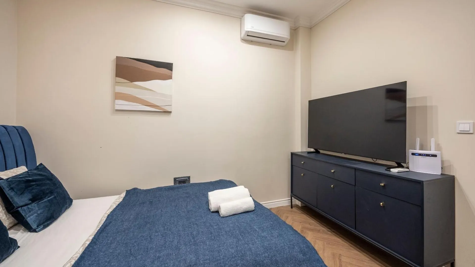 Deluxe City Center T6 Residence With Balcony Budapest Apartment
